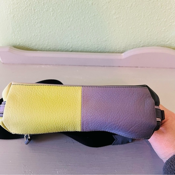 Aimee Kestenberg Zip Me Up Ombre Crossbody Bag - Picture 3 of 8